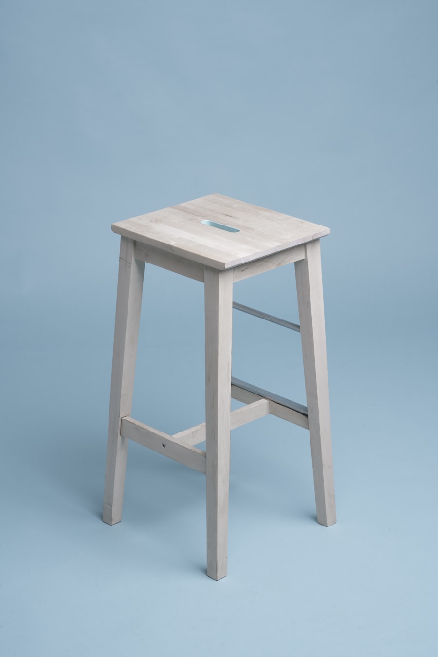 Bar stool
